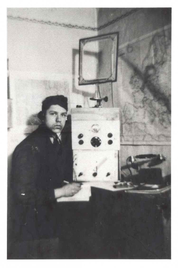 Josef Medek, radioamatér popraven nacisty ve věku 18 let